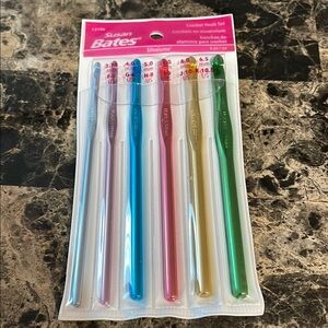 Crochet Hook Set - Multicolor F-K